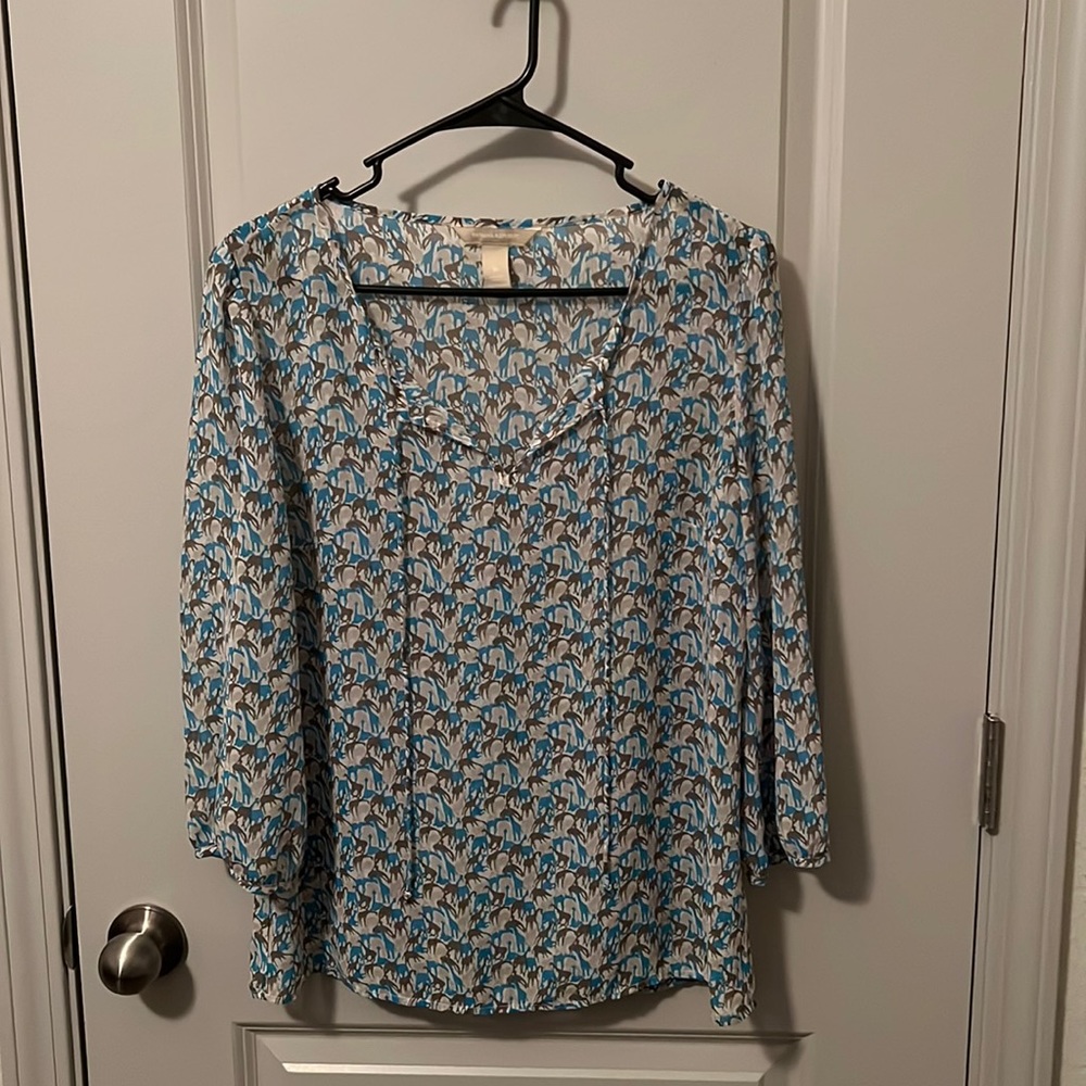 Banana Republic flowy giraffe top